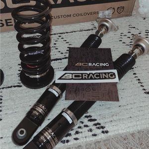 fit is listed on last slide, 30 clicks compression/rebound adjustment, BRAND NEW